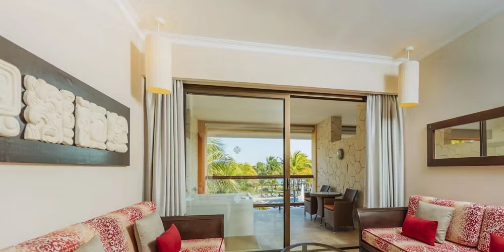 Premium Level Double Junior Suite oceanfront