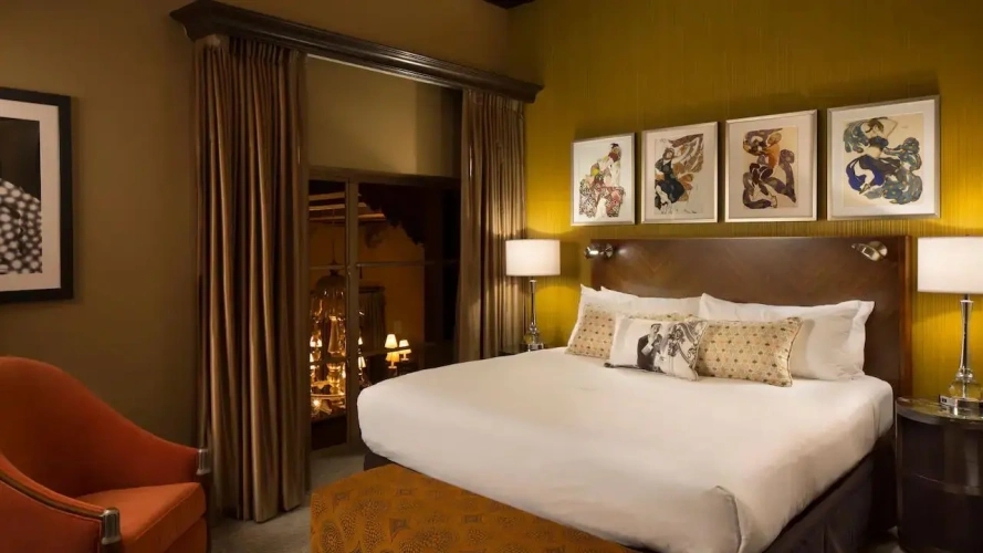 Deluxe Corner Double room