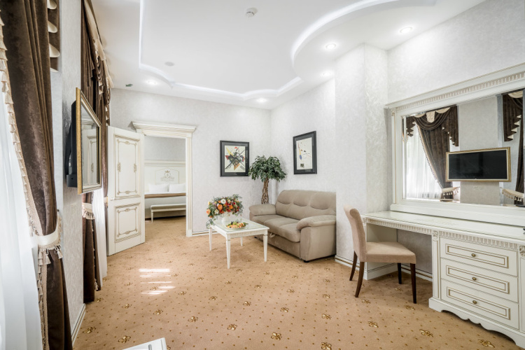 Double Suite