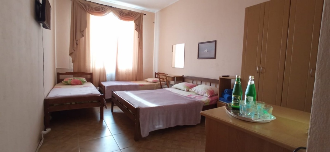 Deluxe Quadruple room