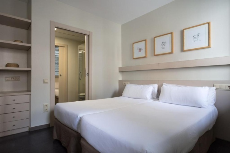 Aparthotel BCN Montjuic photo 9