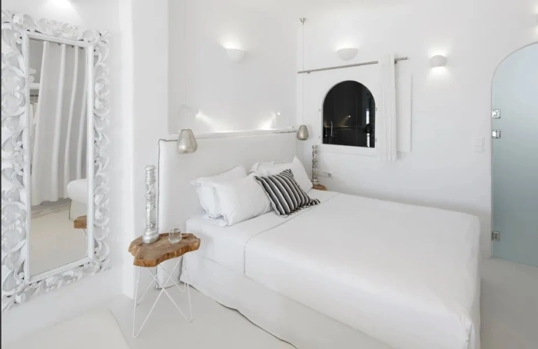 Superior Pool Suite