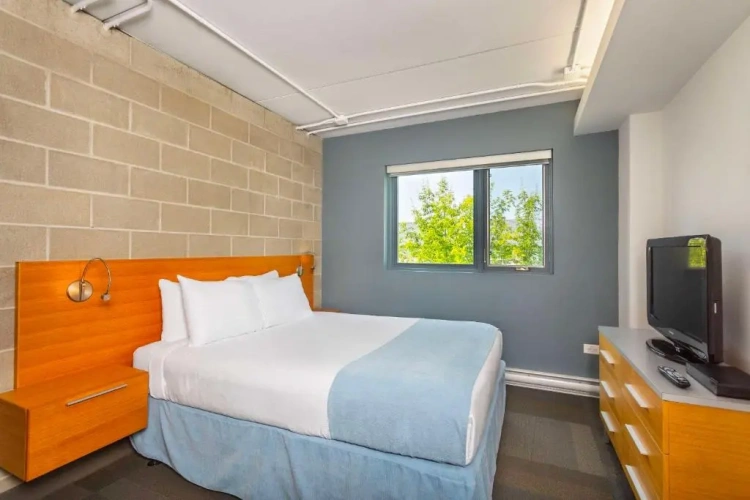 2 Bedrooms Quadruple Suite