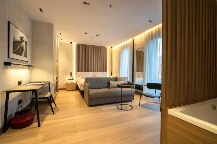 Superior Triple room