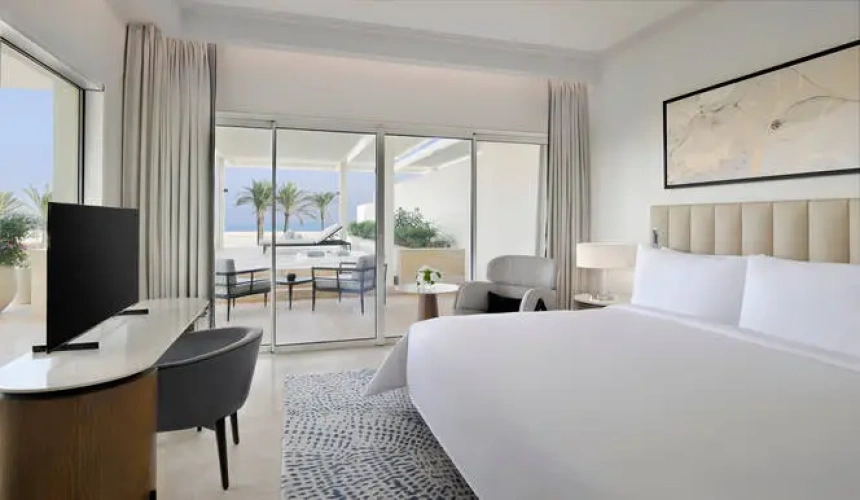 1 Bedroom Premium Double Suite