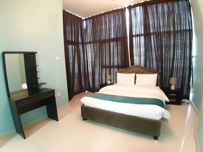 1 Bedroom with Corner City View Double Apartment