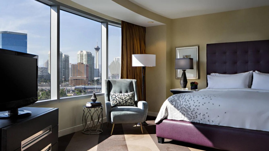 VIP Double Suite with Las Vegas strip view