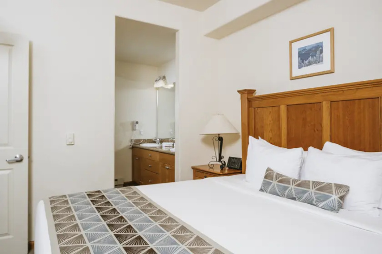 2 Bedrooms Townhome