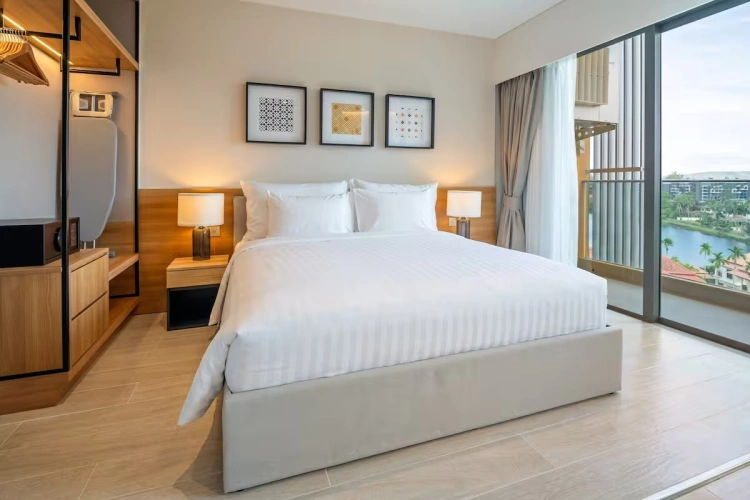 1 Bedroom Apartment with balcony