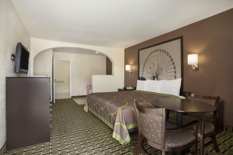 Double Suite