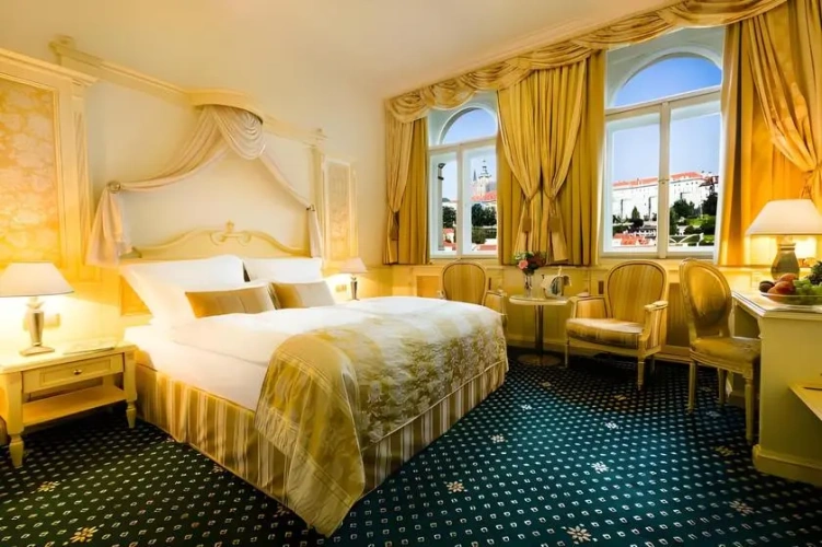 Deluxe Senior Double room
