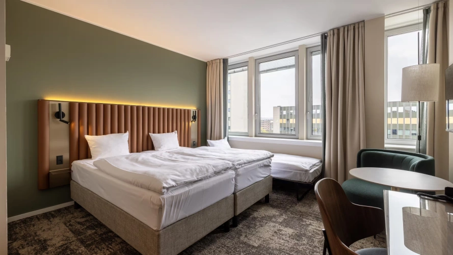 Standard Triple room