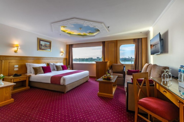 Deluxe Double Suite