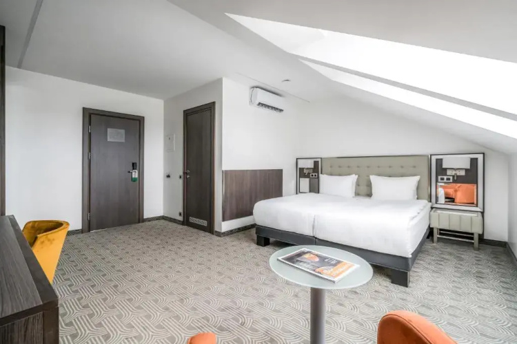Congress Hotel