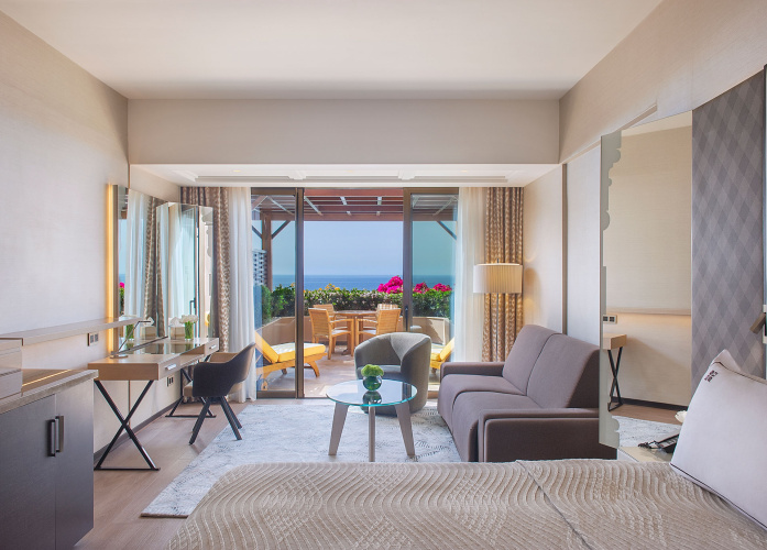Four Seasons Hotel photo 18