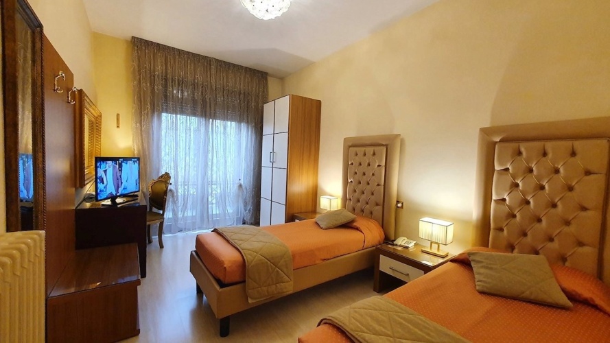 Smart Twin room