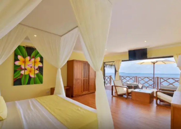 Water Double Bungalow