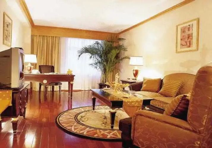 Eastern Air Hotel