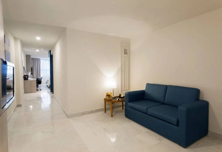 1 Bedroom Quadruple Suite with beach view