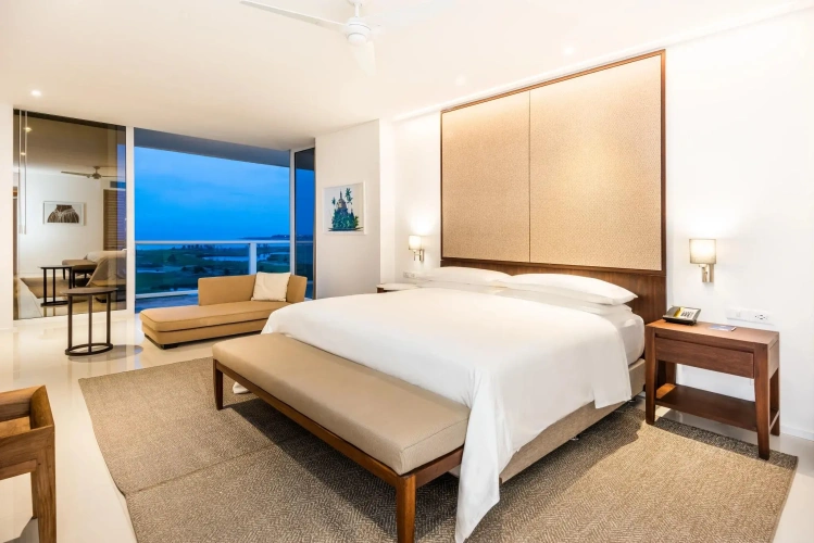 Presidential Preferred Club Sextuple Suite oceanfront