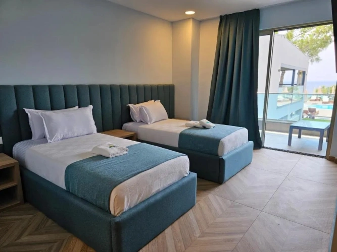 Deluxe Twin room
