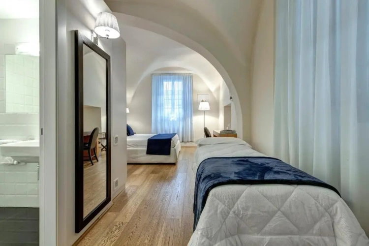 Triple room