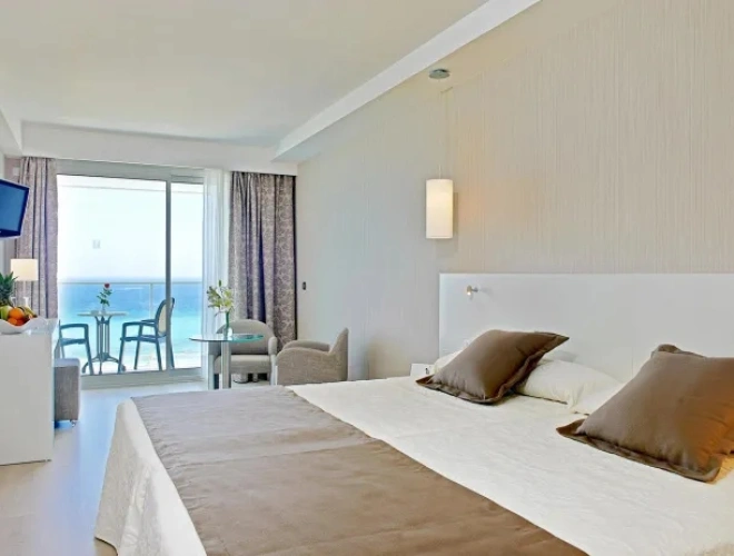 Twin Junior Suite with sea view