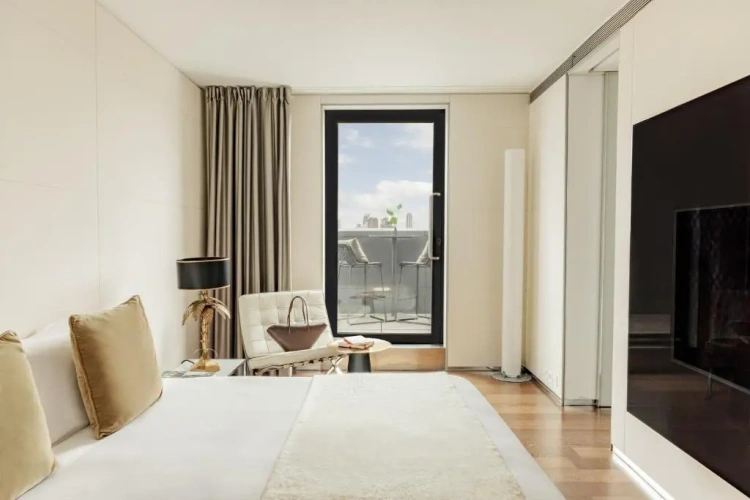 2 Bedrooms Ultimate ME+ Duplex Penthouse Suite