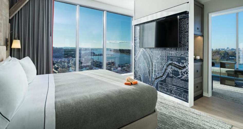 Double Studio Suite with river view
