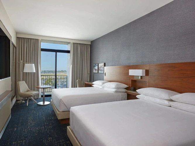 Deluxe Quadruple room