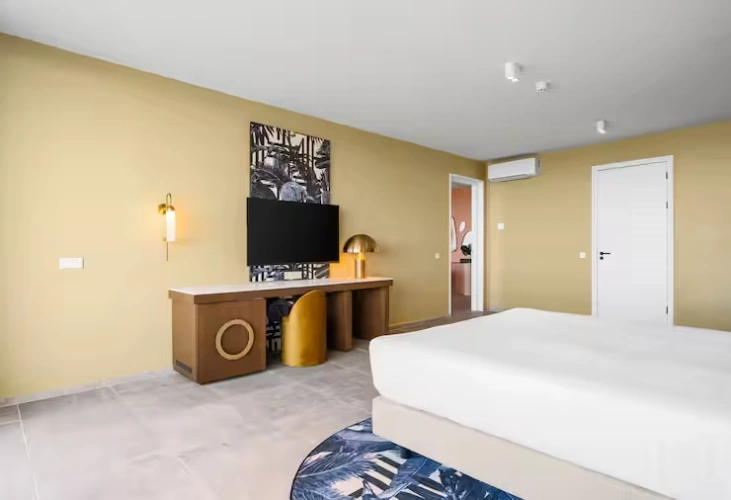 1 Bedroom Superior Double Suite with ocean view