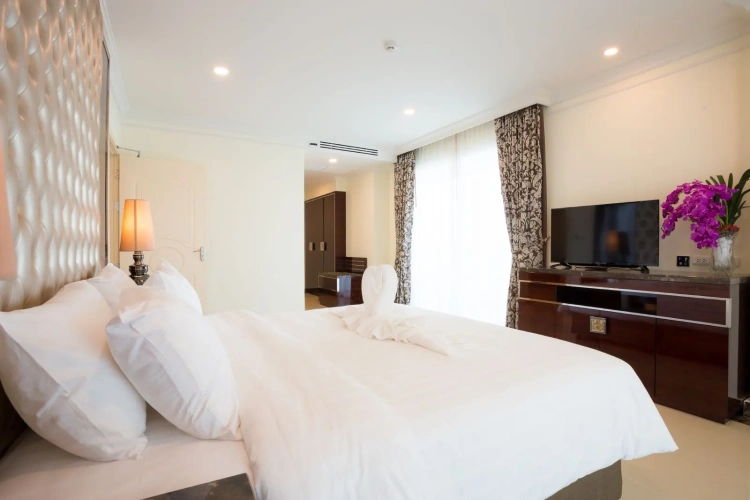 1 Bedroom Suite