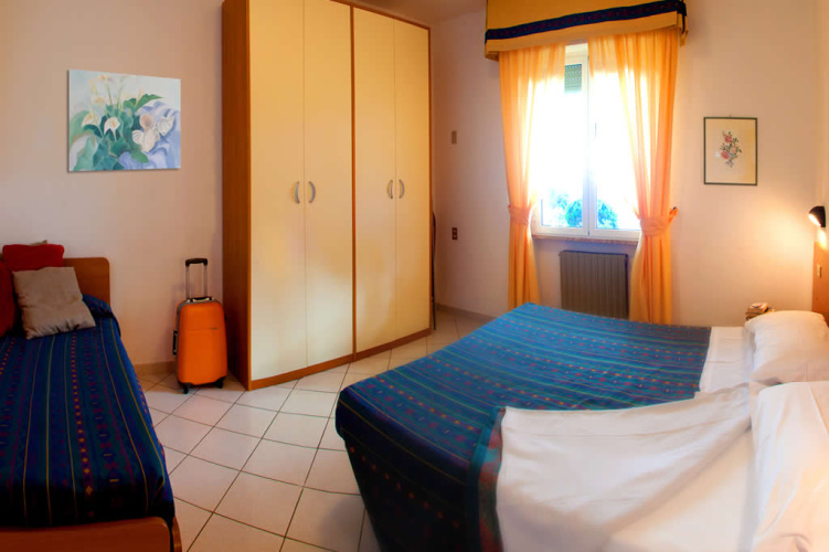 2 Bedrooms Classic Apartment with balcony