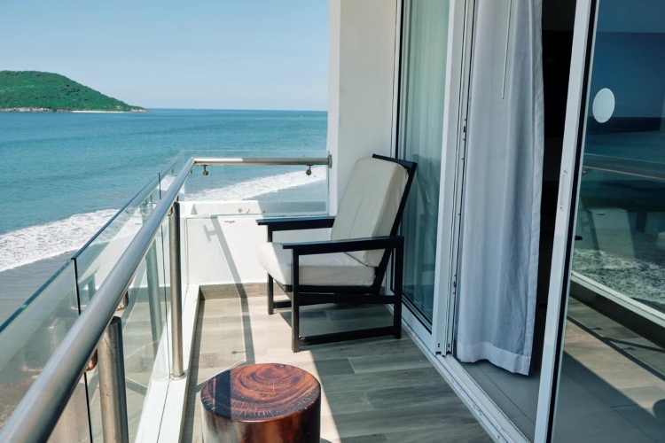 Superior Luxury Twin Suite