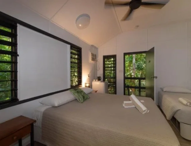 Ribbon Superior Cabin