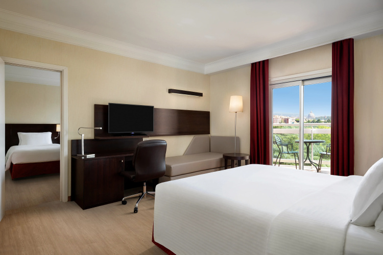 Courtyard by Marriott Rome Central Park