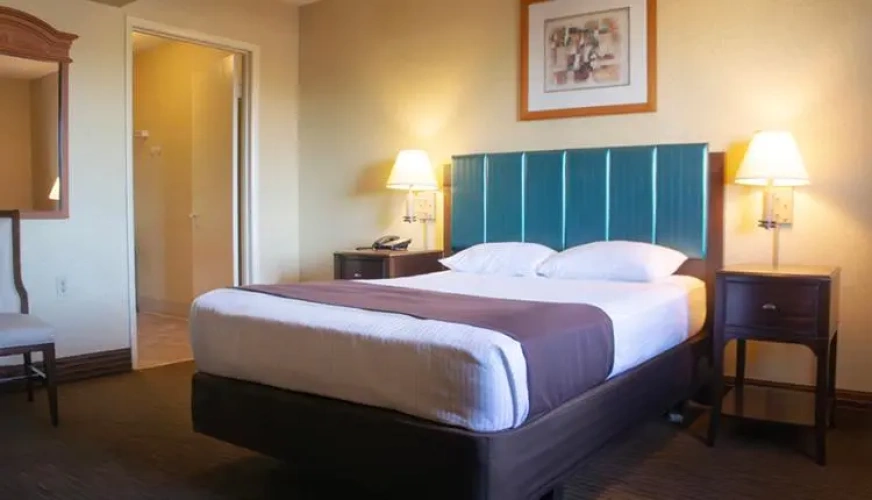Deluxe Double Suite