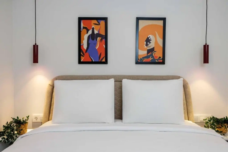 3 Bedrooms Apartment