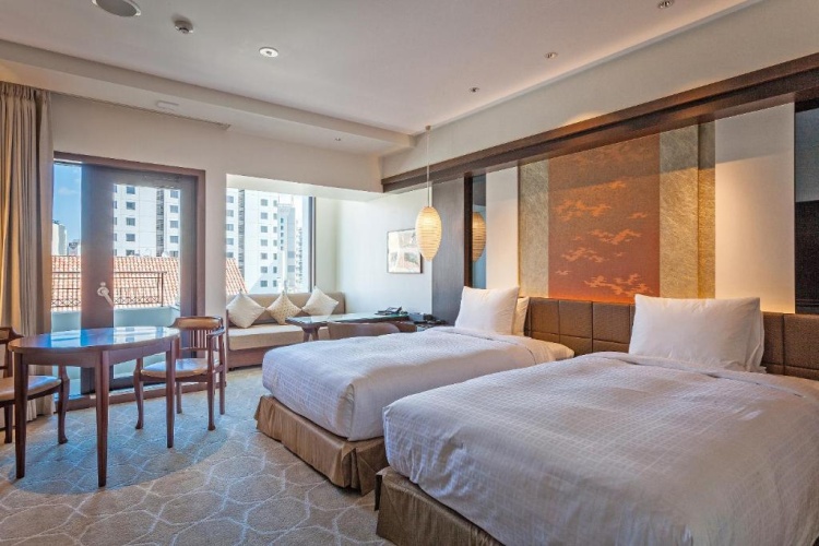 Premier Twin room