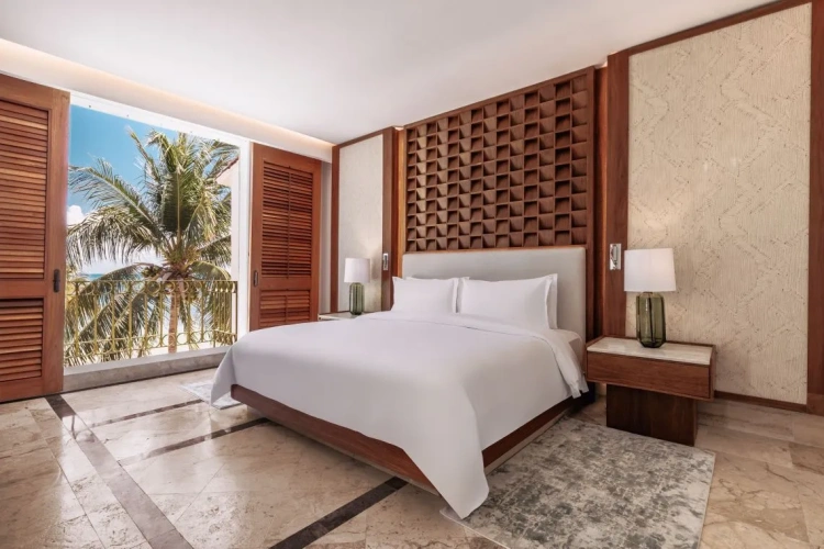 Outdoor Shower Double Suite oceanfront