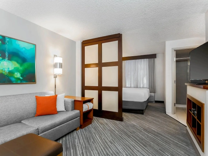 High Floor Double room (with Sofa Bed)