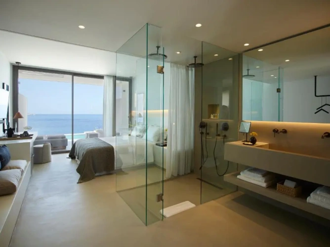 Premium Deluxe Double Suite with sea view