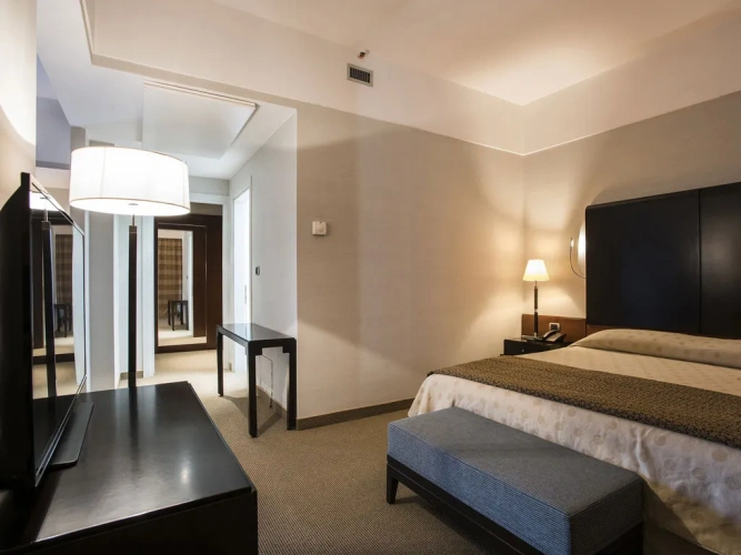 Double Suite