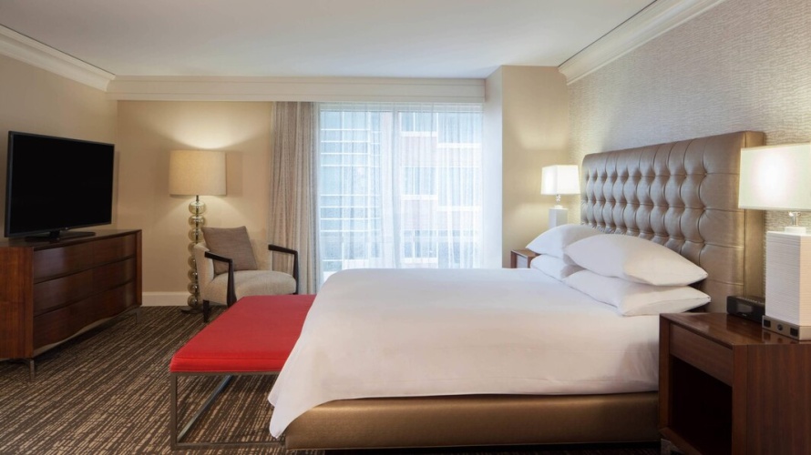 Plaza Double Suite