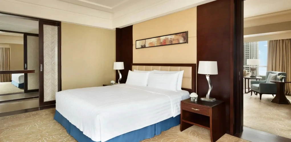 Executive Valley Wing Double Suite