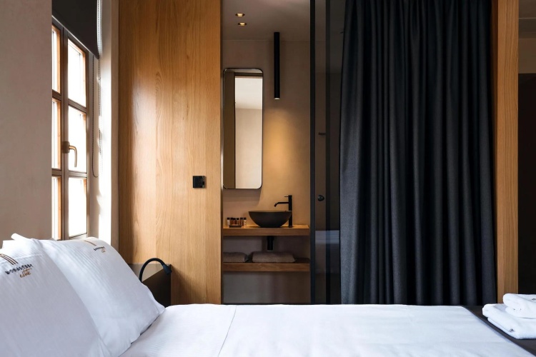 Design Double Suite