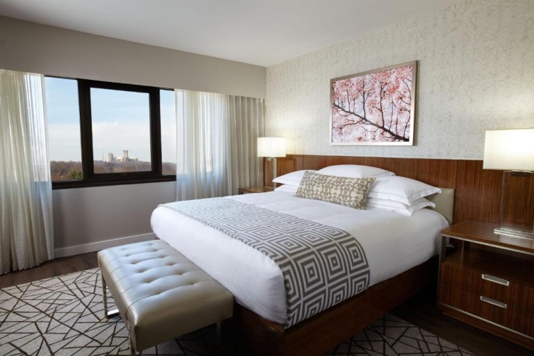 1 Bedroom Plus Double Suite