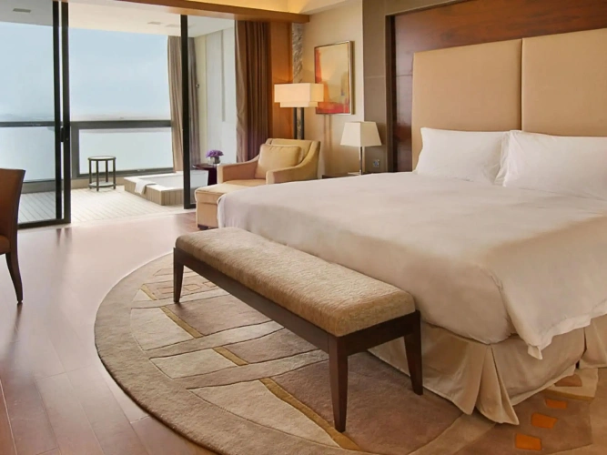 Regency Double Suite with lake view