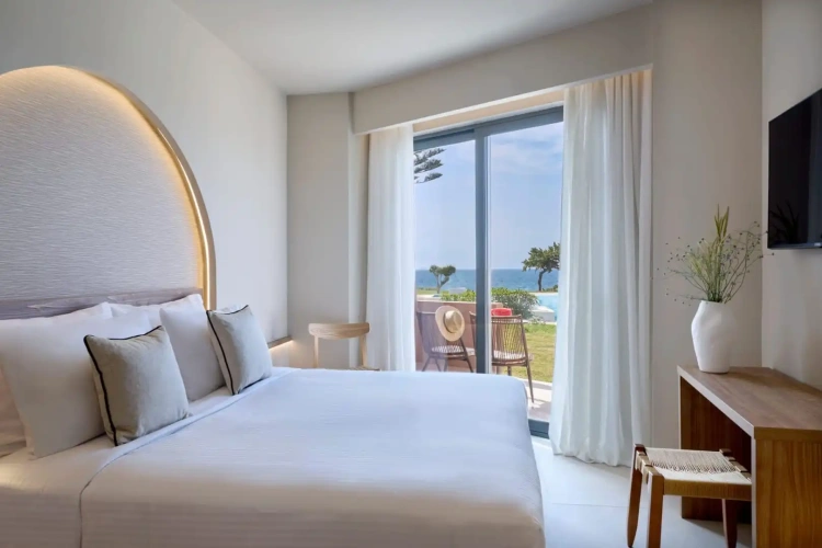 Honeymoon Double Junior Suite with sea view
