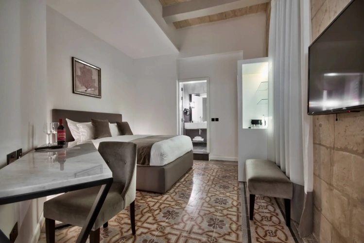Deluxe Double room courtyard